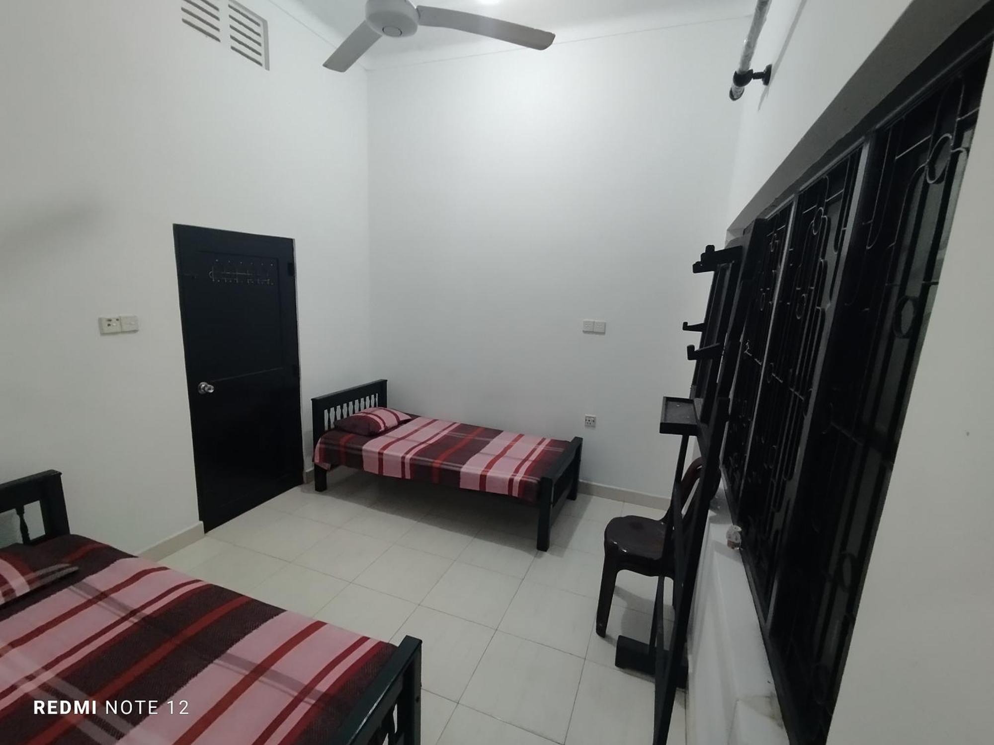 Hotel Rayyan Mahal à Puttalam Extérieur photo